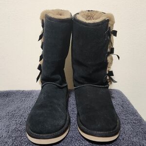 Womens Koolaburra Black Suede Boots with Fur Lining Size 7